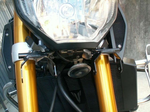 MT-09専用フォグランプキットの取り付け