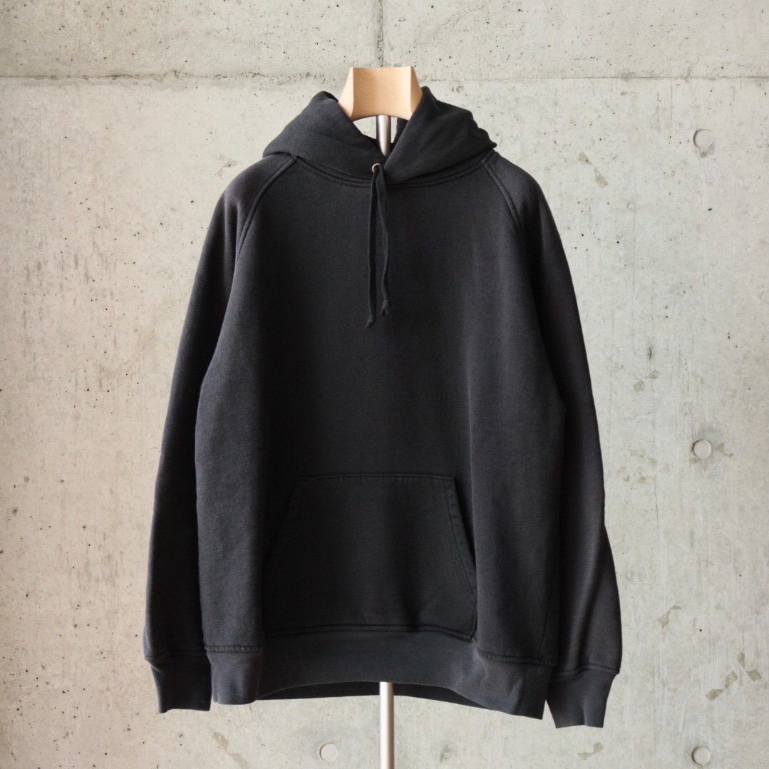 COMOLI フェードブラックの魅力② | IDEAL