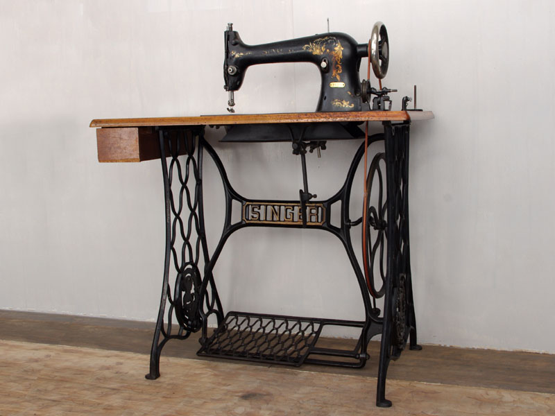 No.275 SINGER 31-20 シンガー製 工業用足踏みミシン：アンティーク