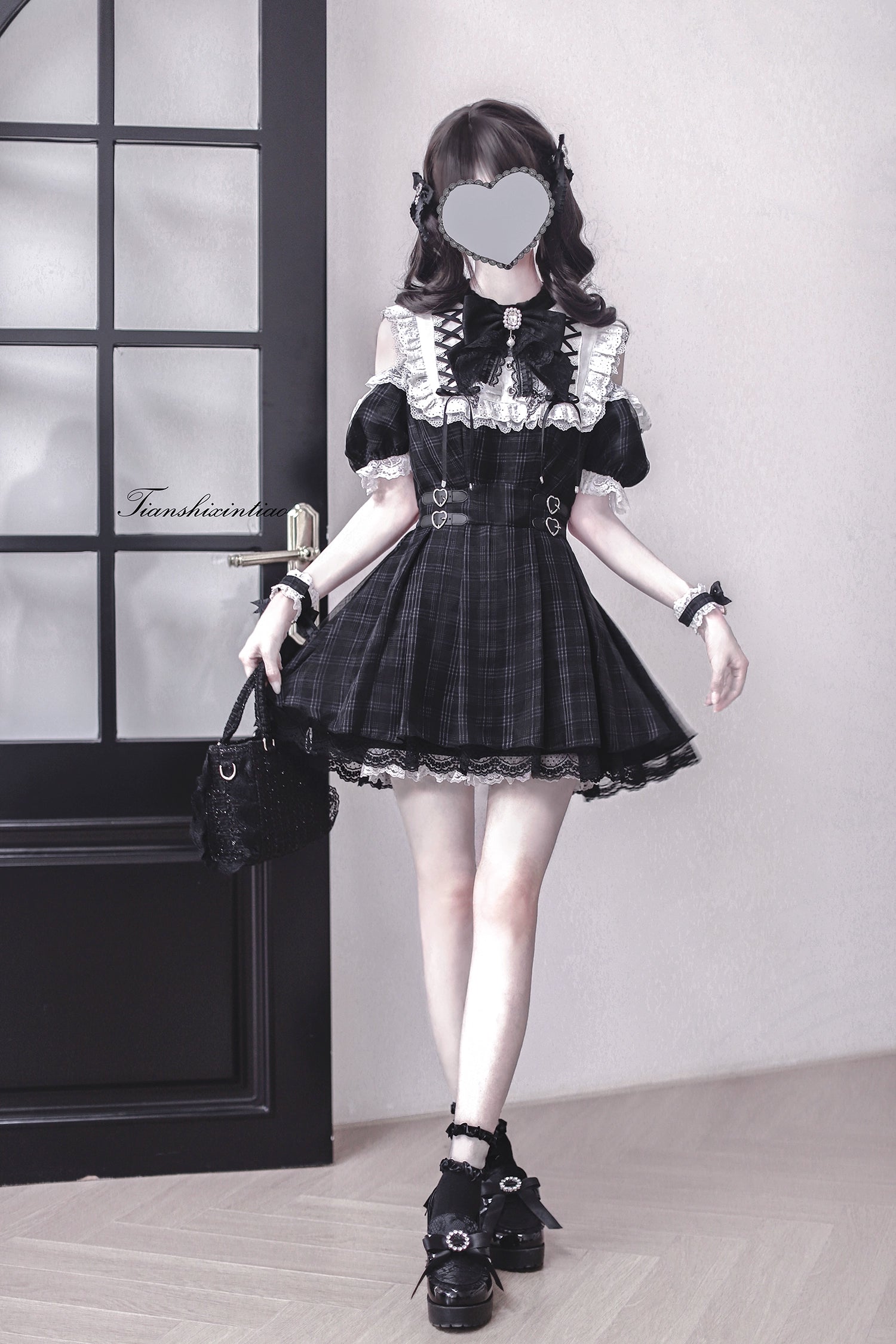 予約販売】 Angel Heartbeat Black フリルチェックミニ丈ワンピース