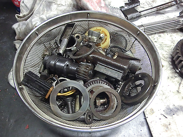 フェアレディZ S30Z ハコスカ 71Cミッション オーバーホール加工