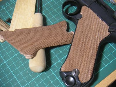 ルガー用木製グリップの製作 | ボウコウの雑記帳