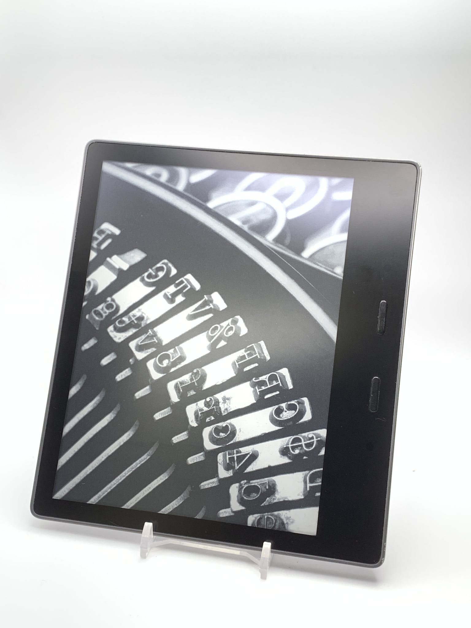 Amazon Kindle Oasis 9th Gen (CW24WI) Silver - 8GB -