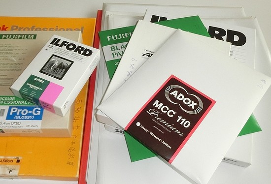 印画紙の種類について | フィルムカメラで撮って自家現像と自家