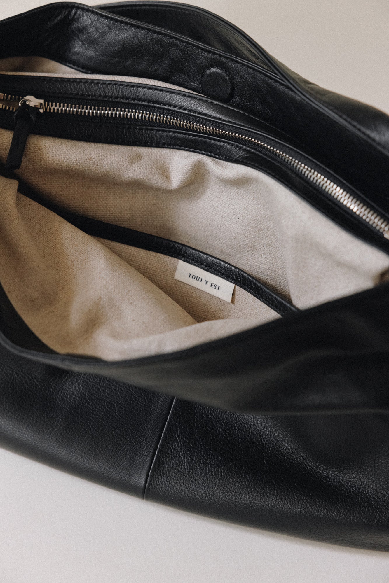 SAC NACELLE BLACK – TOUT Y EST JP