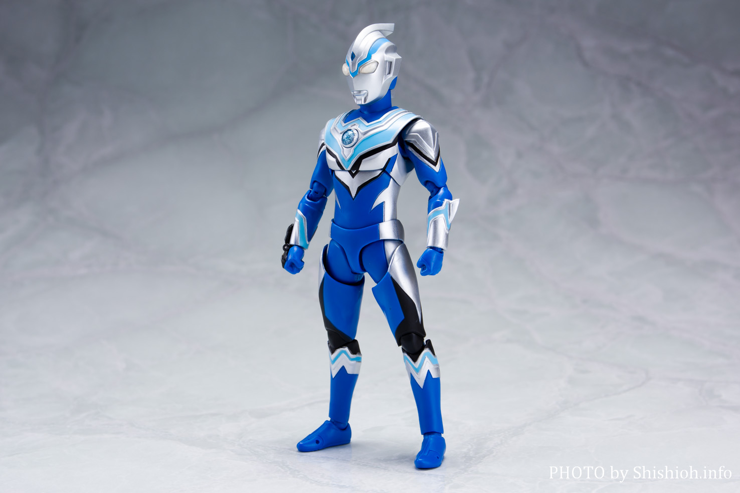 レビュー】 S.H.Figuarts ウルトラマンフーマ