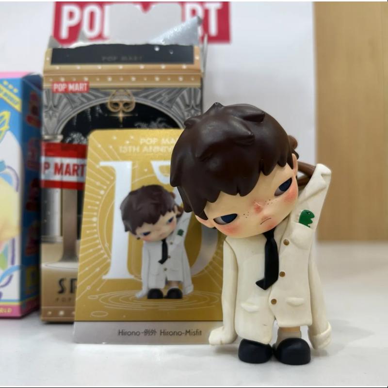 Hirono Spotlight Pop Mart 13th Anniversary Series Hirono – TOYSEZ