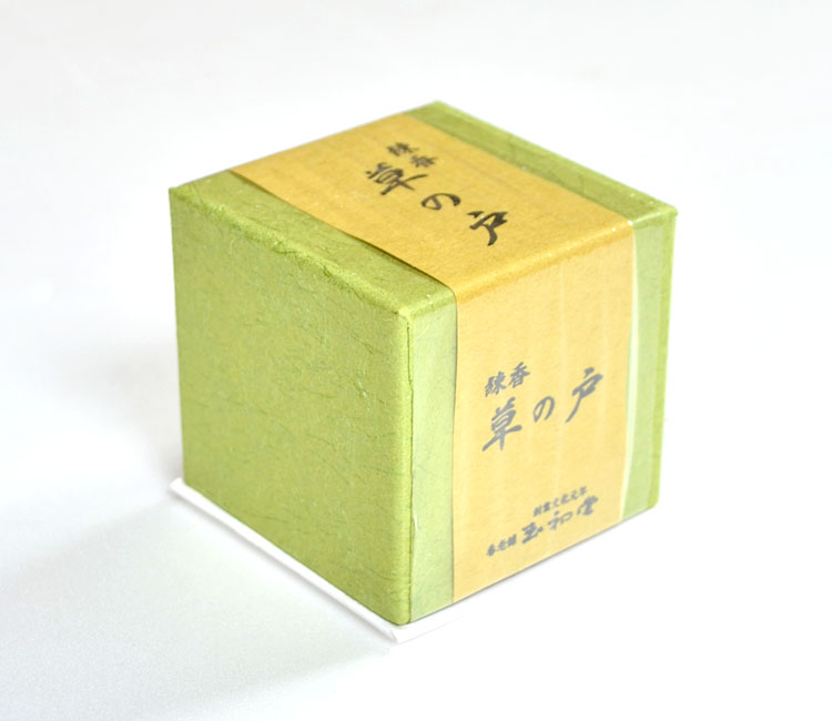 楽天市場】【玉初堂】練香「草の戸 くさのえ」樹脂製容器入【#0455