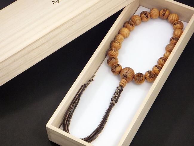 楽天市場】【数珠】『屋久杉／十三佛彫り』18玉男性用数珠京念珠（正絹