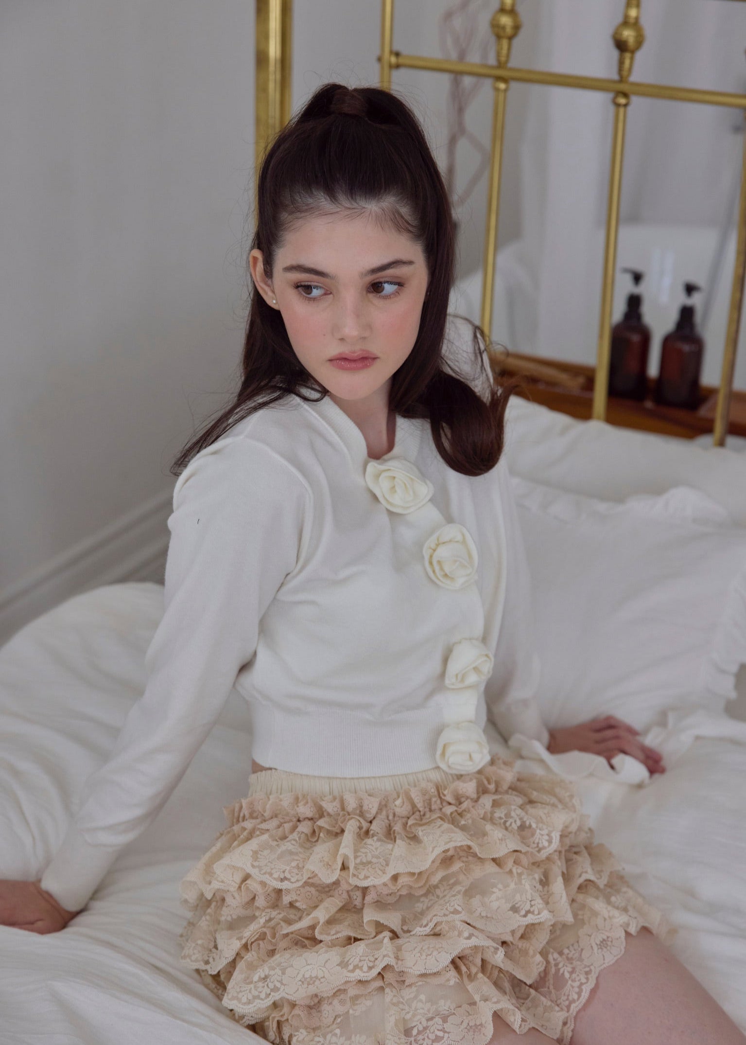 Rose flower motif cardigan – Treat Ürself