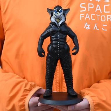 メフィラス星人 1/350 ソフトビニール製組立キット 復刻版|海洋堂高知