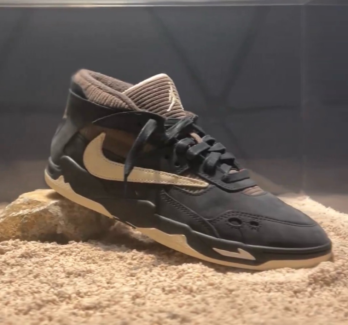 18.5】ジョーダン×トラヴィススコット ジャンプマン NIKE ⁄ X TRAVIS