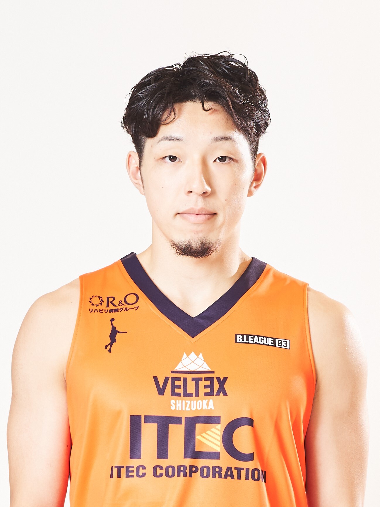 岡田雄三 選手がVELTEX Golden Age Basketball Clinicプロジェクトを