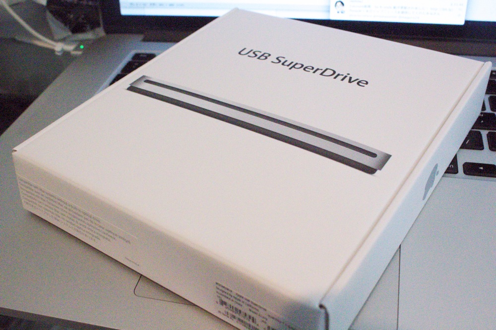 Apple USB SuperDriveが予想以上にカッコよくてMacとマッチして