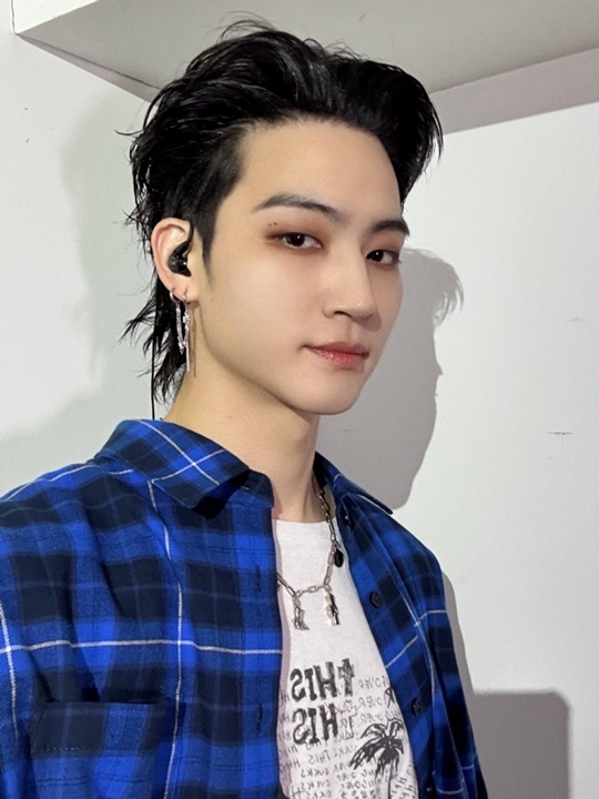 歌手ジェイビー(JAY B)がソロコンサートでGOT7(GOT7)完全体カムバック