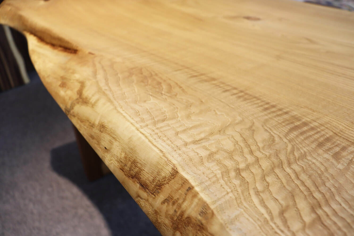 栗について - 一枚板テーブル制作の手作り家具工房すぎむら