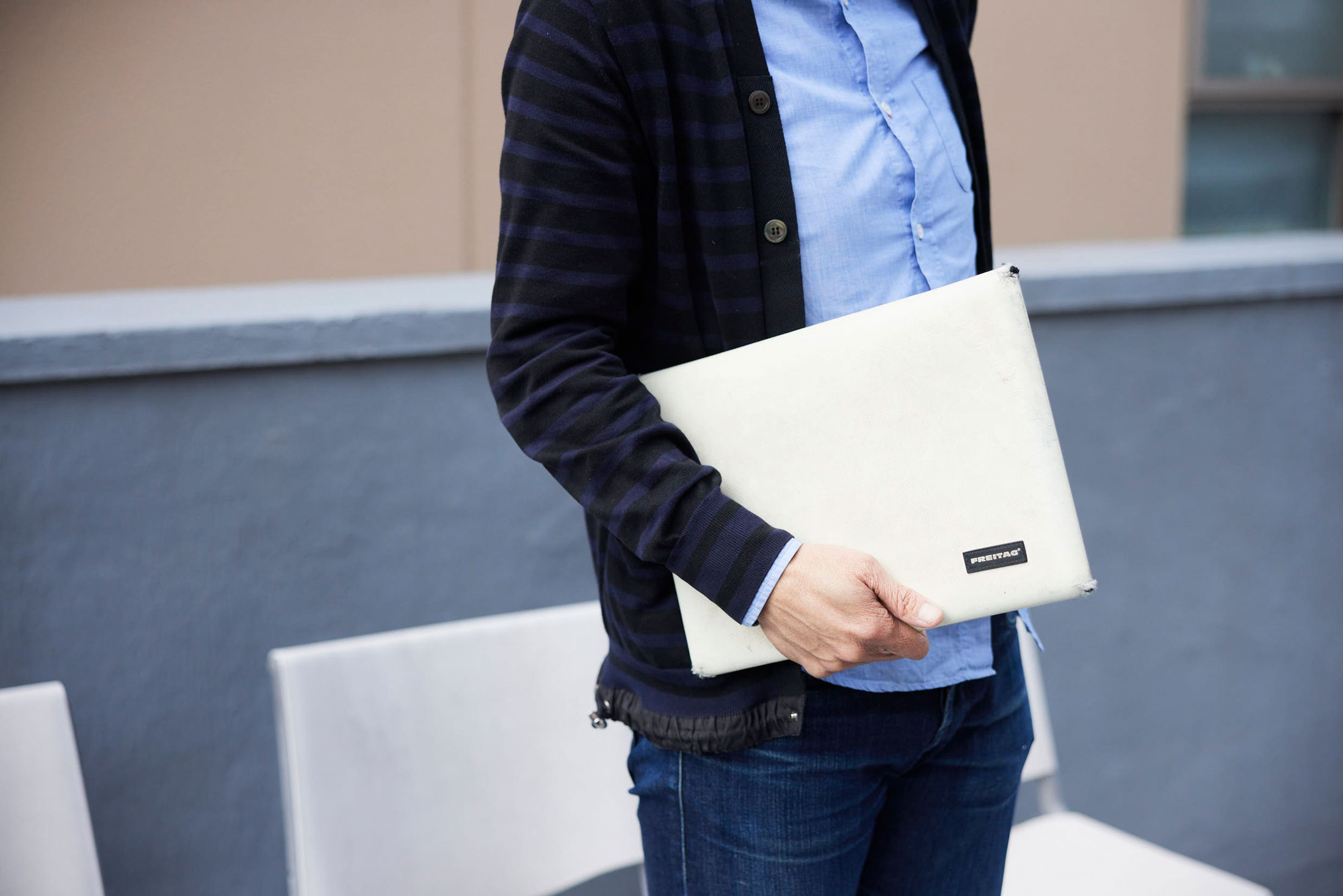 おすすめ 02 FREITAGのPCケース | 5人めのゲスト 塚本 太朗さん