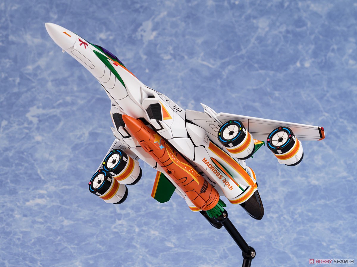 V.F.G. Macross Frontier VF-25F Messiah Ranka Lee Macross 40th