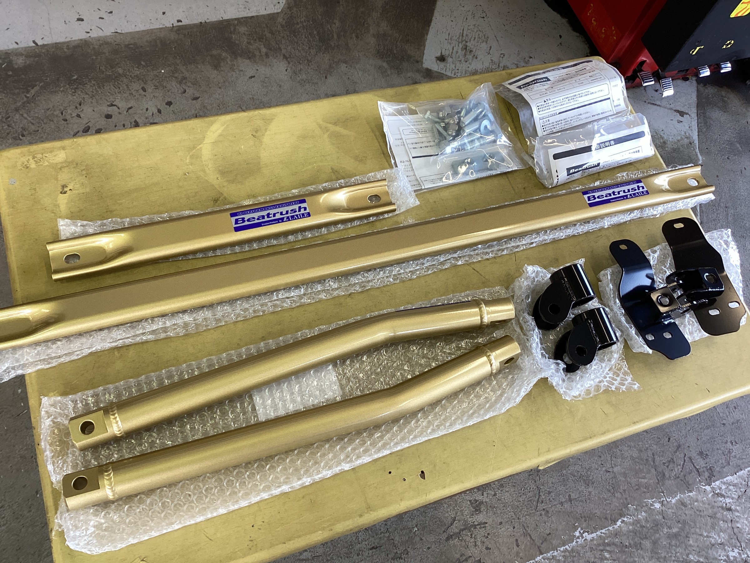 スイフトスポーツ ZC33S サスペンションキット＆補強パーツ取り付け