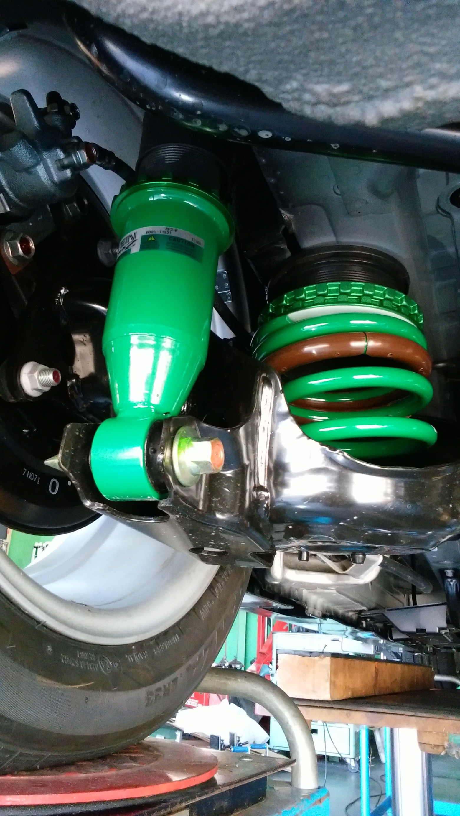 TEIN FLEX-Z ＋ 4輪アライメント調整 ＠ ステップワゴン（RP1