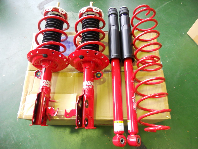 ホンダ フィットGE8 ショーワ ダンパーキット取り付け!!!! | スタッフ