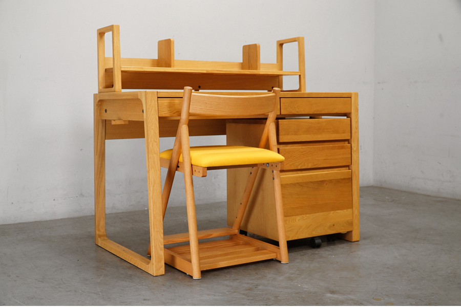 アクタス⭐︎ FOPPISH⭐︎学習机⭐︎セットでご購入の方プレゼント付き‼️