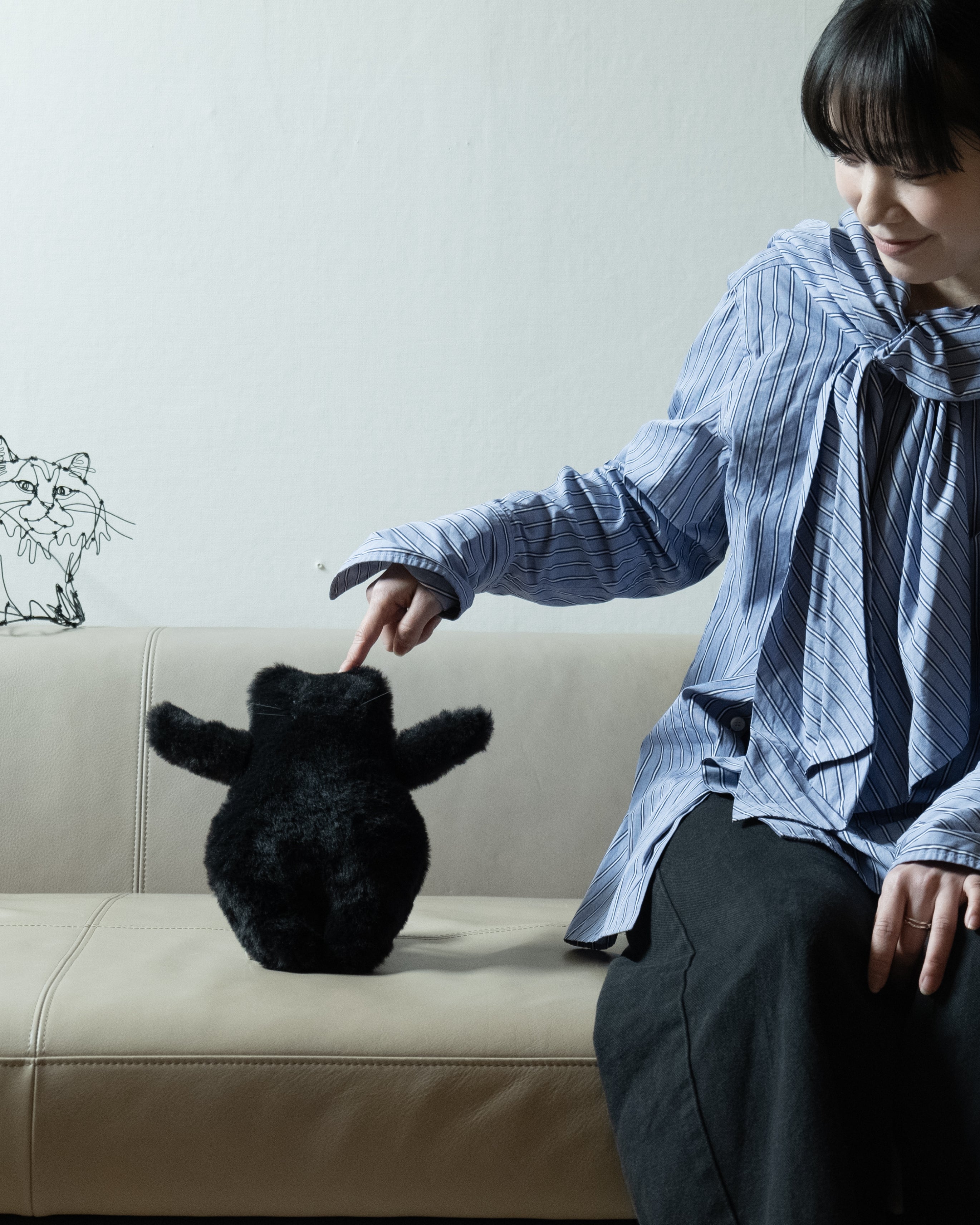 T.jpg?v=1746278558&width=360