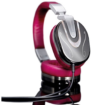 Edition 8 Julia｜ULTRASONE｜株式会社アユート PCパーツ・VR