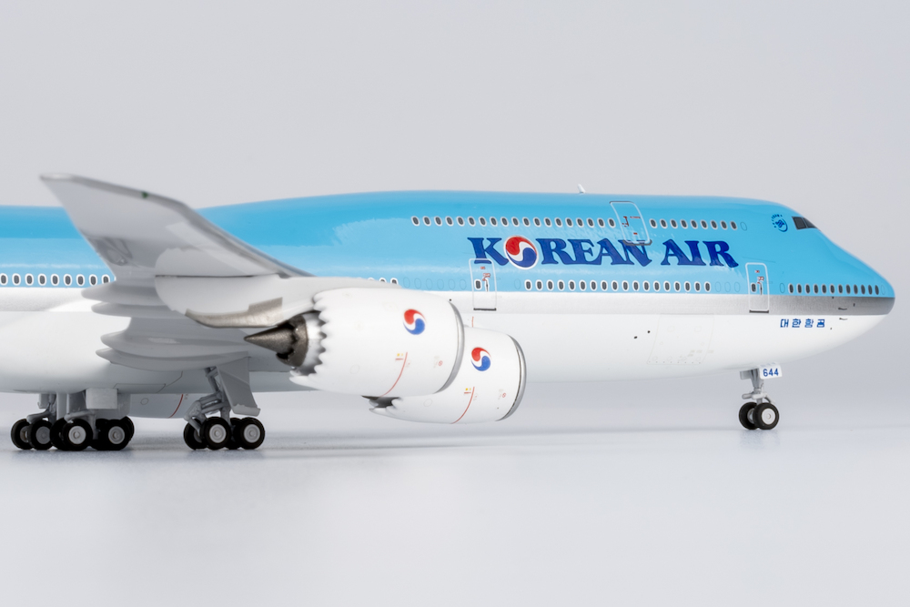 NG Models 78036 Boeing 747-8 Korean Air HL7644 The last passenger