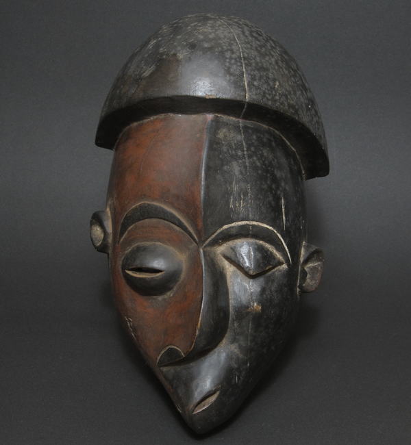 病人のマスク<アフリカの仮面(木彫り)：アフリカ雑貨アザライ