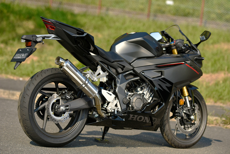 R-EVO ステンレス スリップオン：CBR250RR：政府認証 ｜ BEAMS