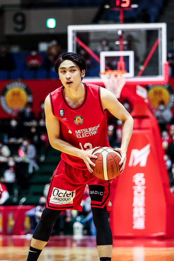 中東 泰斗 選手[Bリーグ 名古屋ダイヤモンドドルフィンズ]ファッション