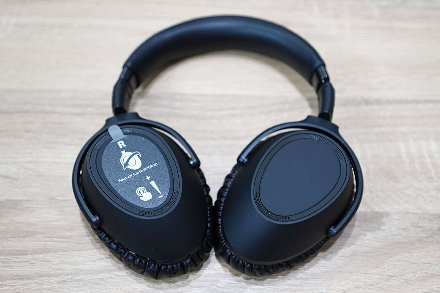 レビュー】ゼンハイザー PXC 550-II Wireless：テレカンや在宅作業を