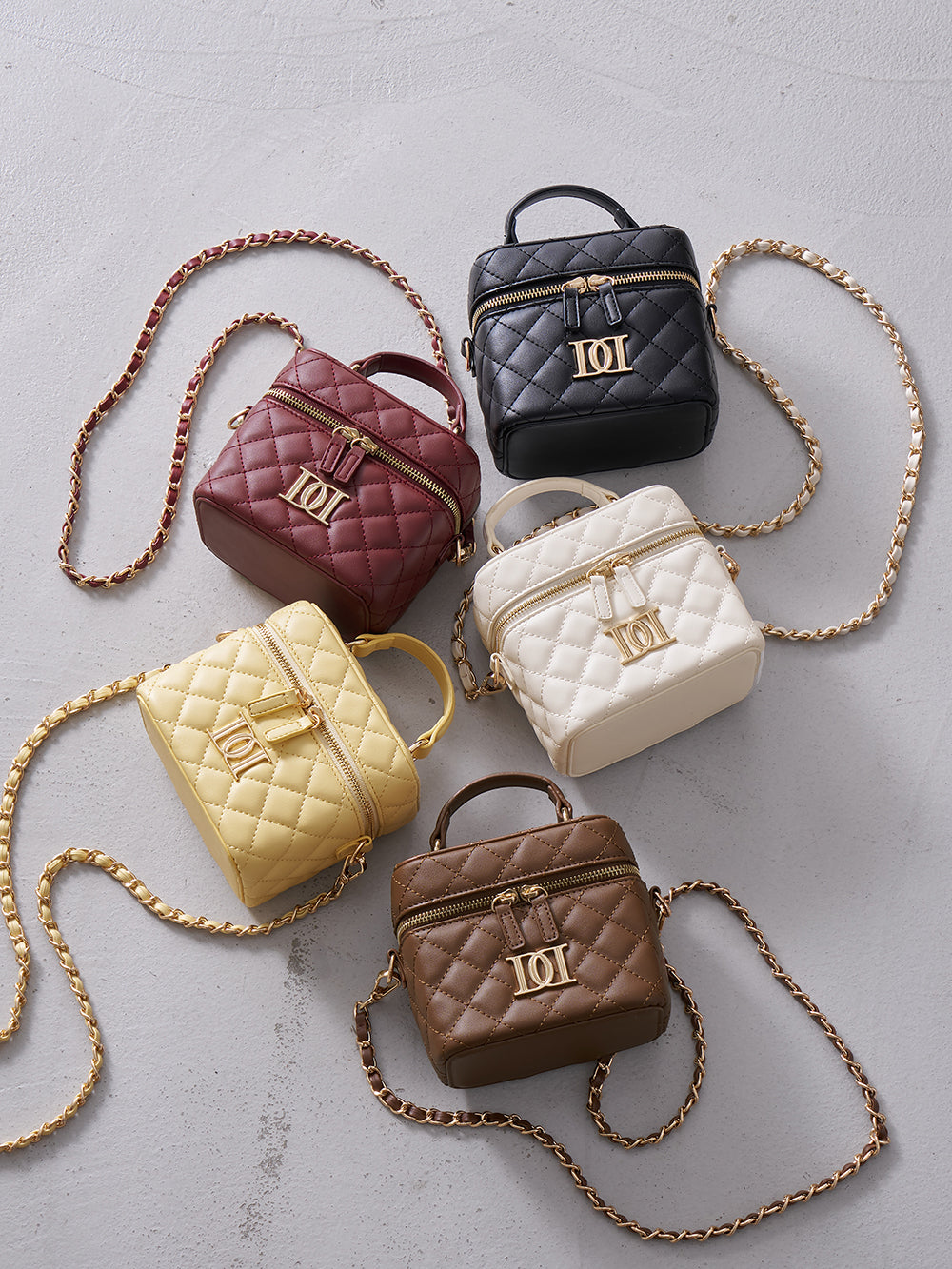 ゴールドパーツ】キルティングスクエアミニバッグ – Darich (ダーリッチ)