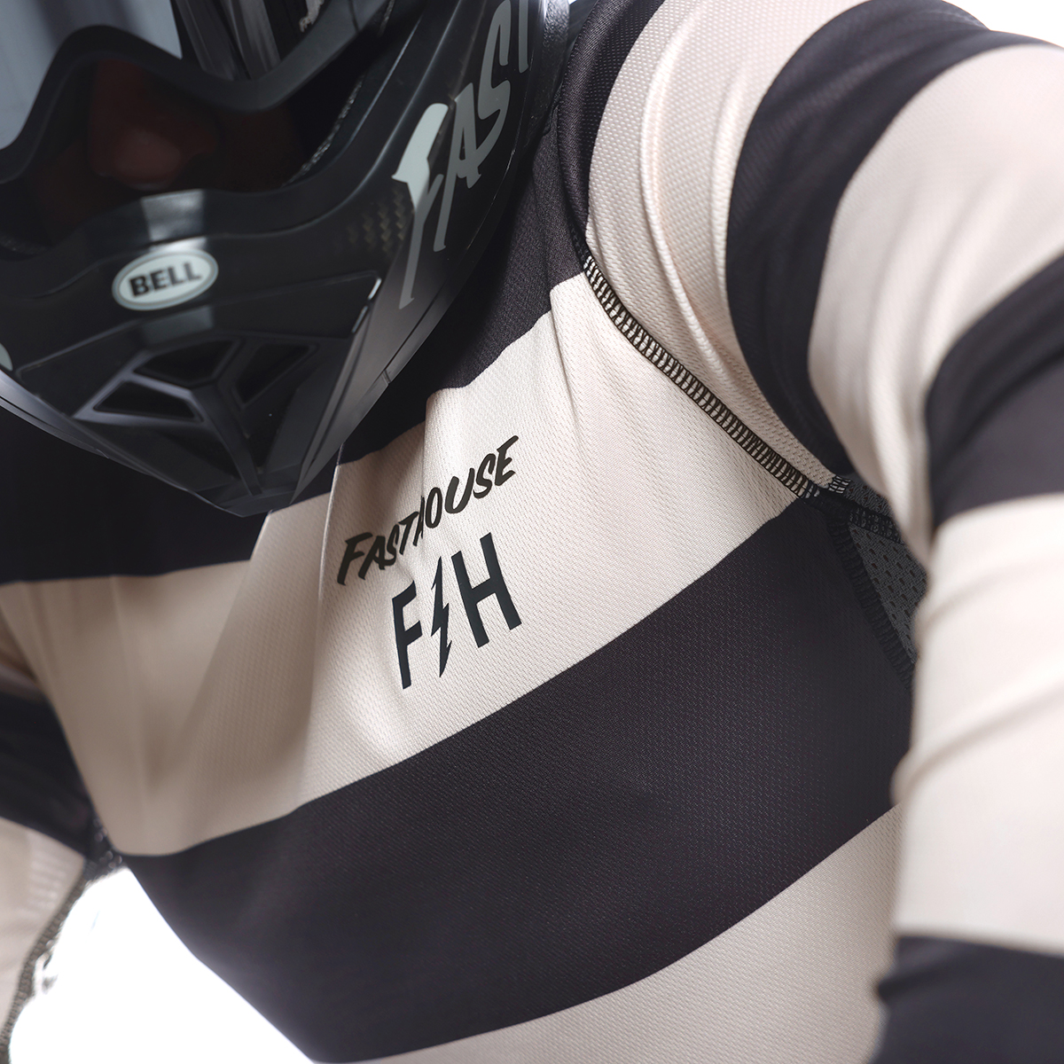 FASTHOUSE サングアロジャージ ロッコ ブラック/ホワイト サンド