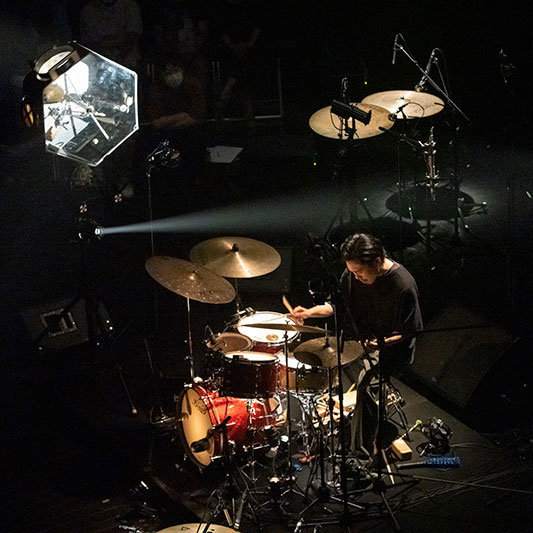 Chihei Hatakeyama & Shun Ishiwaka ──アンビエント／ドローン