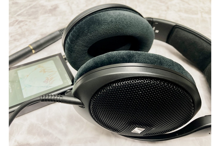 試聴レビュー】老舗SENNHEISER（ゼンハイザー）から開放型の新型モデル