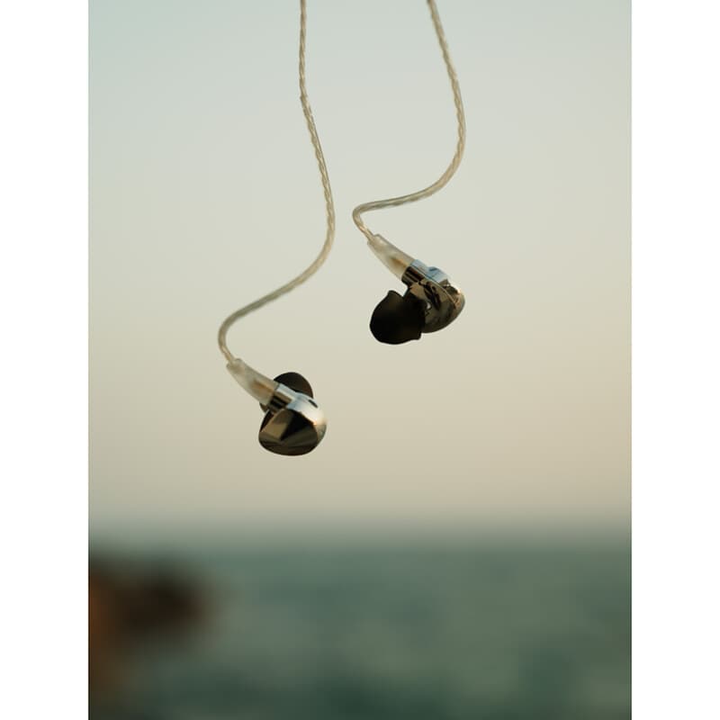 Questyle ZEN Hi-Fi イヤホン 新品｜フジヤエービック