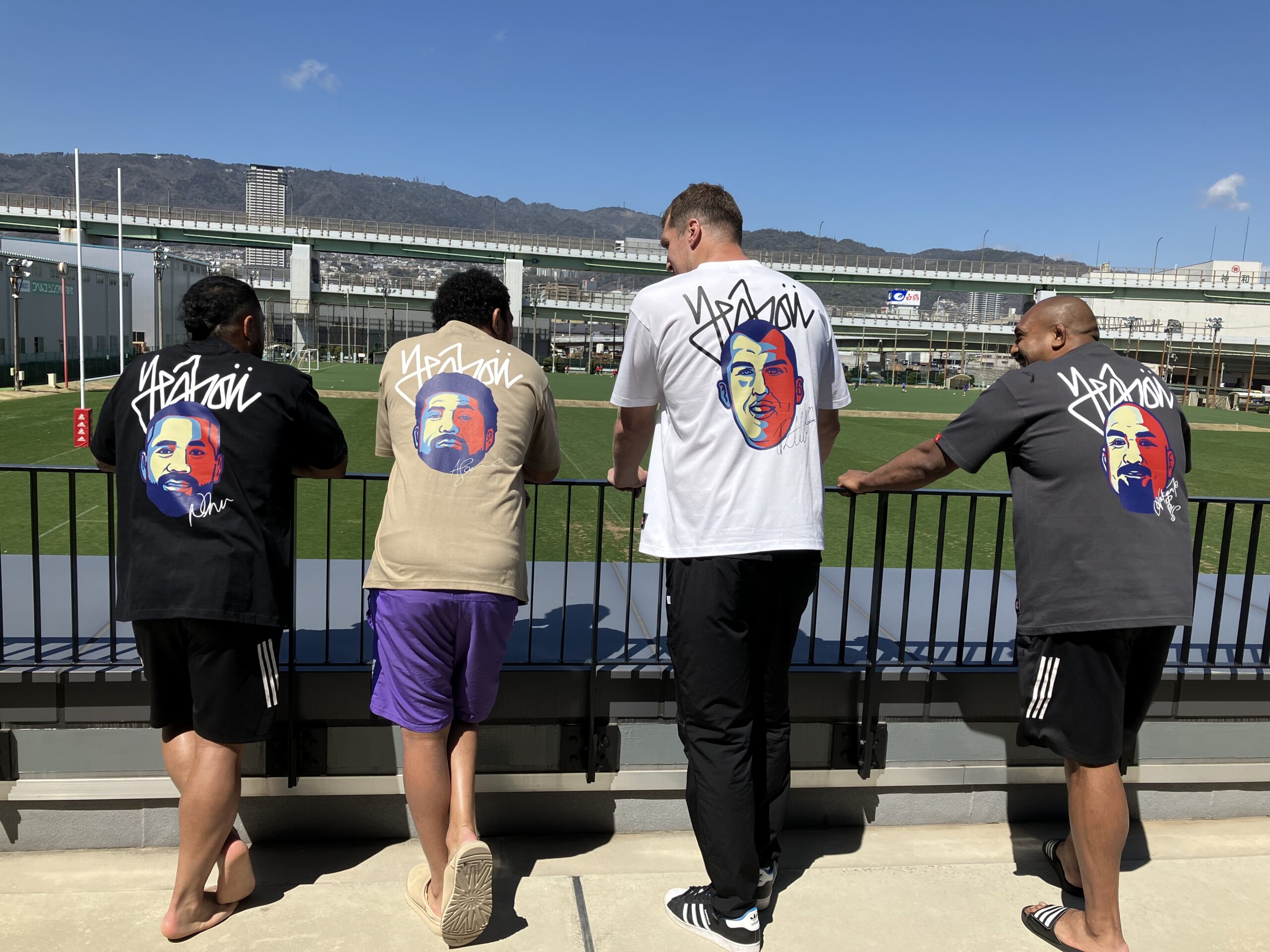 数量限定」 Yeaboii x KOBELCO KOBE STEELERS オリジナルデザインT