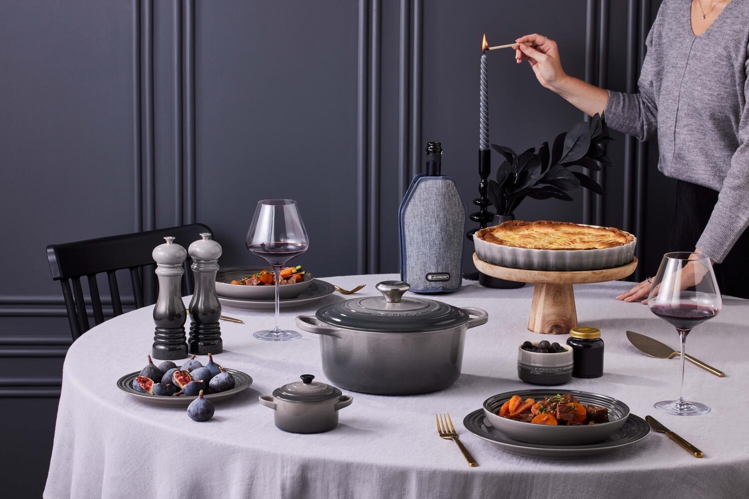 Le Creuset Mini Cocotte in flint bei KochForm