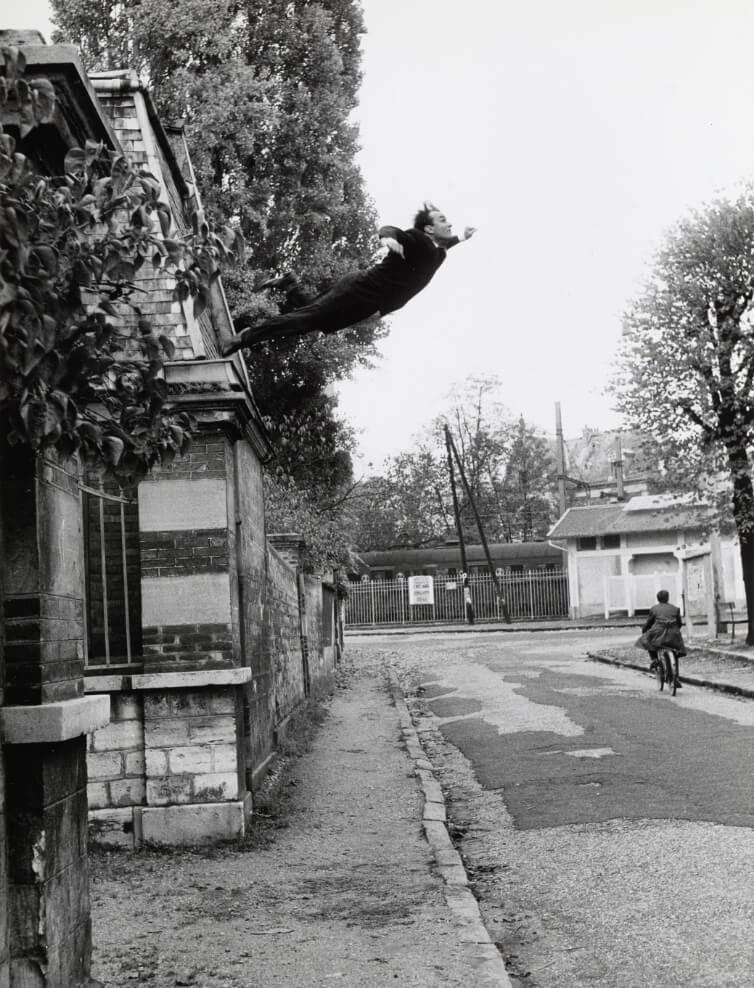 時を超えるイヴ・クラインの想像力―不確かさと非物質的なるもの（金沢