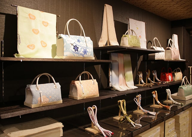 京都富小路の和装小物専門店きねや