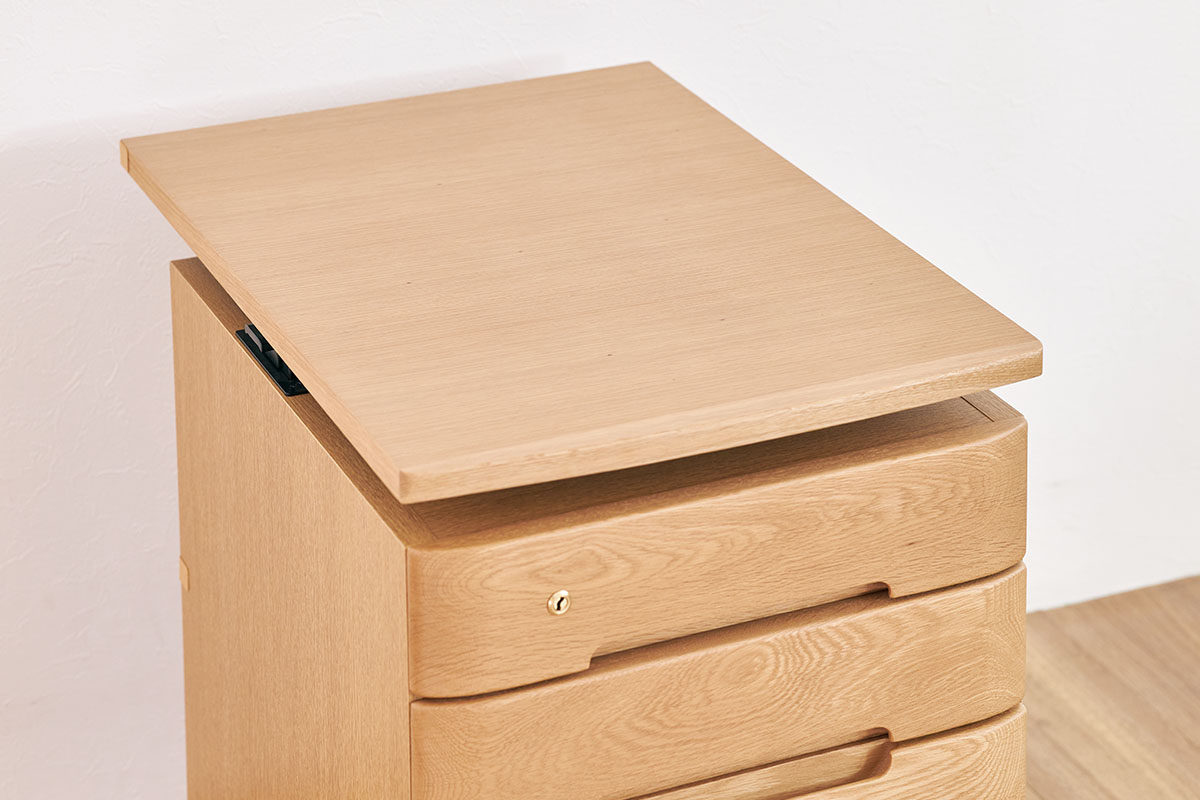 天板昇降式の大容量収納ワゴン｜No.09デスクシリーズ｜製品一覧｜浜本