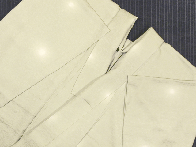 帯のアトリエ花邑 hanamura 銀座 「幾何学の地紋に蛍ぼかし文様 小紋