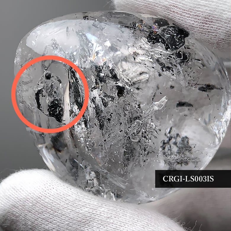 トップクォリティ]マダガスカル産水入り水晶ルース（グラファイト内包