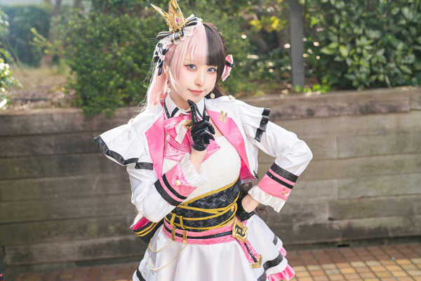 コスプレ】ミニスカのアイドル衣装に胸キュン！「ぶいすぽっ!」橘ひな