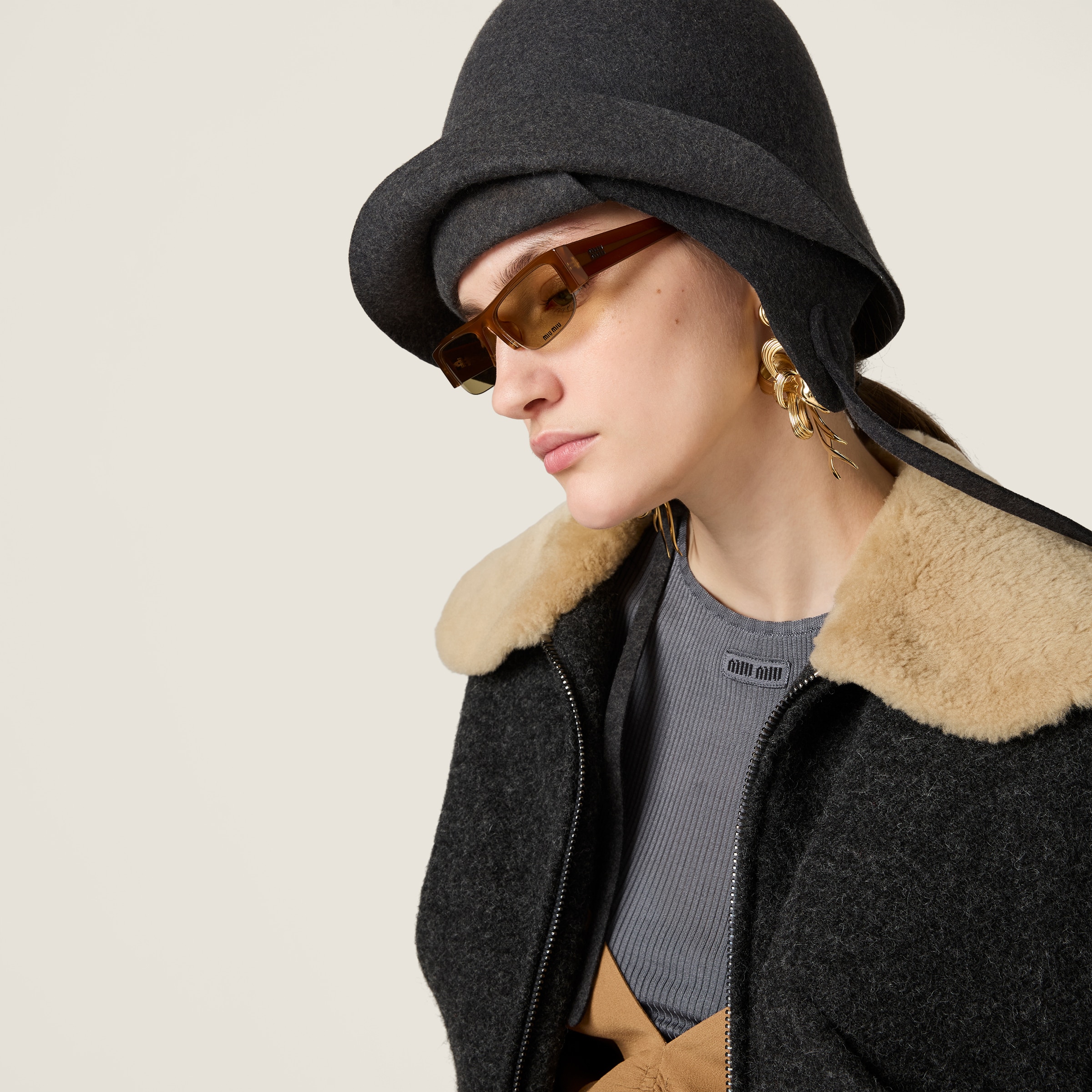 Camomile Lenses Vedette Sunglasses | Miu Miu