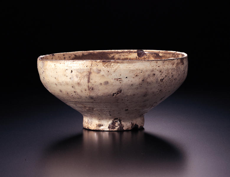 粉引茶碗 銘 塞翁 - MIHO MUSEUM