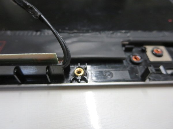 ThinkBook14 Gen3 ヒンジ部破損 【交換不要】補修で対応