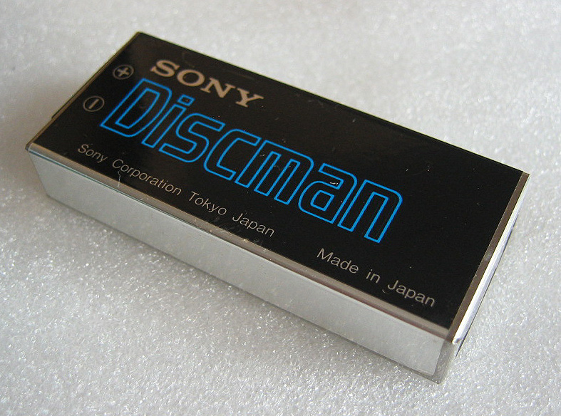 VINTAGE SONY DISCMAN 1bit DAC MODEL D-99 COMPACT DISC CD PLAYER